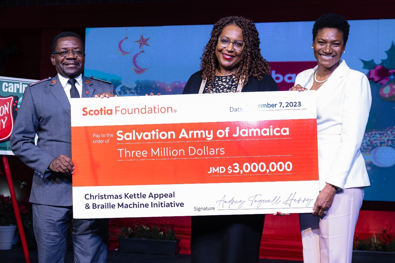 https://jm.scotiabank.com/content/dam/scotiabank/international/jamaica/imagery/bns_xmasinthepark-263%20(1).jpg/_jcr_content/renditions/cq5dam.web.1280.1280.jpeg